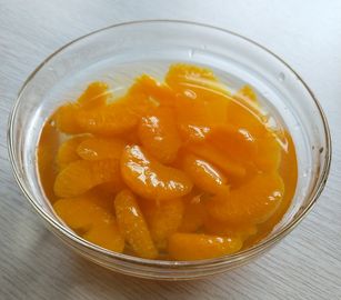 ベスト セラーのおいしい良質の甘い好みの製造業者の卸売の生鮮食品の缶詰のフルーツの中国人のマンダリン オレンジ