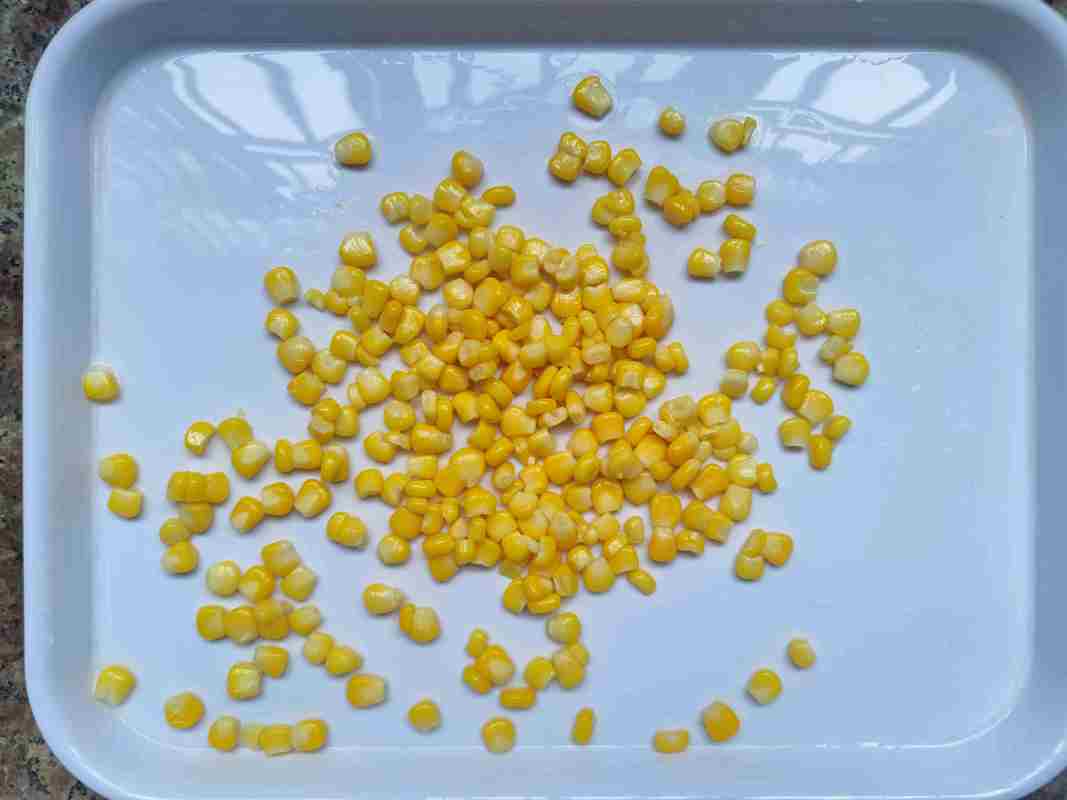 340g新しい缶詰にされた甘い穀粒のトウモロコシの中国の全穀粒のスイート コーン