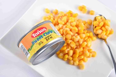 新鮮な甘いトウモロコシと甘い味の缶詰の甘いトウモロコシの全核甘いトウモロコシ